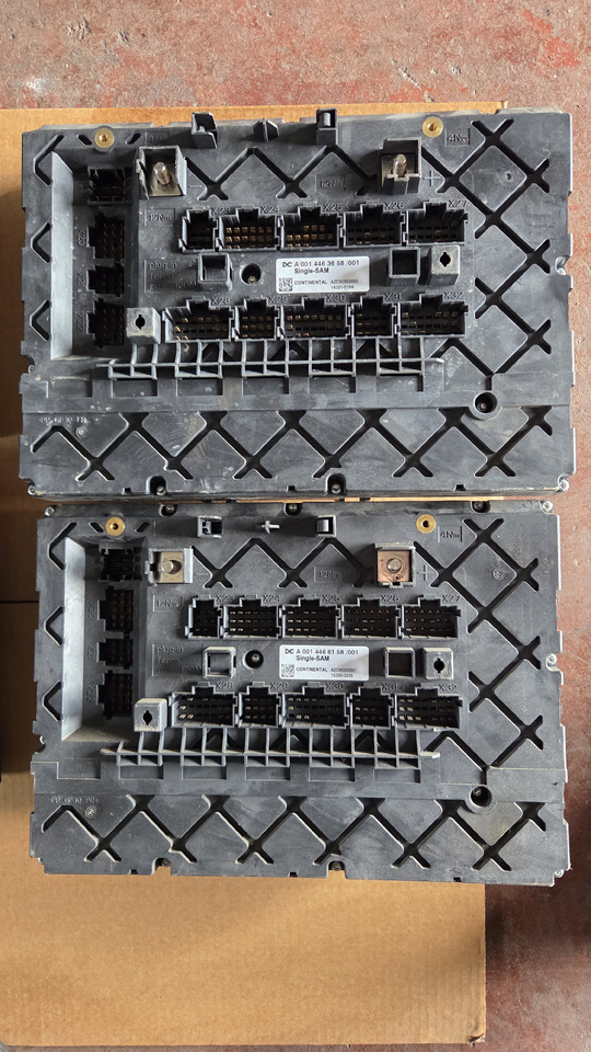 لوحة القيادة - شاحنة MERCEDES-BENZ Mercedes-Benz ACTROS  ATEGO  MP4 EURO 6: صور 15