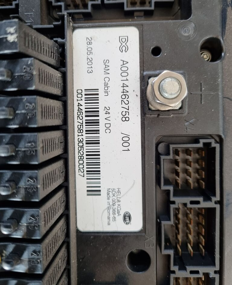 لوحة القيادة - شاحنة MERCEDES-BENZ Mercedes-Benz ACTROS  ATEGO  MP4 EURO 6: صور 7