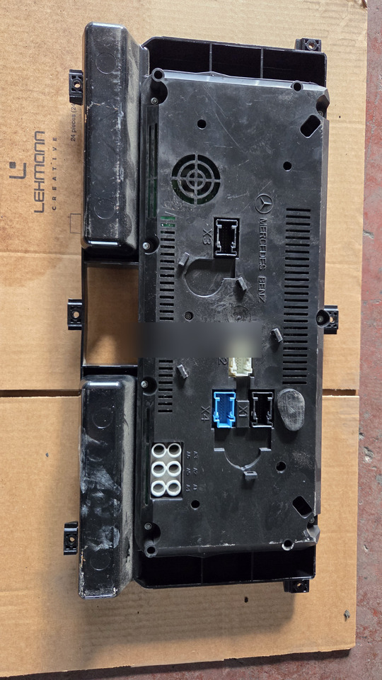 MERCEDES-BENZ econic - لوحة القيادة - حافلة: صور 2 MERCEDES-BENZ econic - لوحة القيادة - حافلة: صور 2