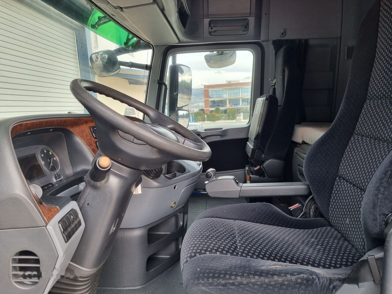 Mercedes-Benz ACTROS MP3 - الكبائن - شاحنة: صور 4 Mercedes-Benz ACTROS MP3 - الكبائن - شاحنة: صور 4