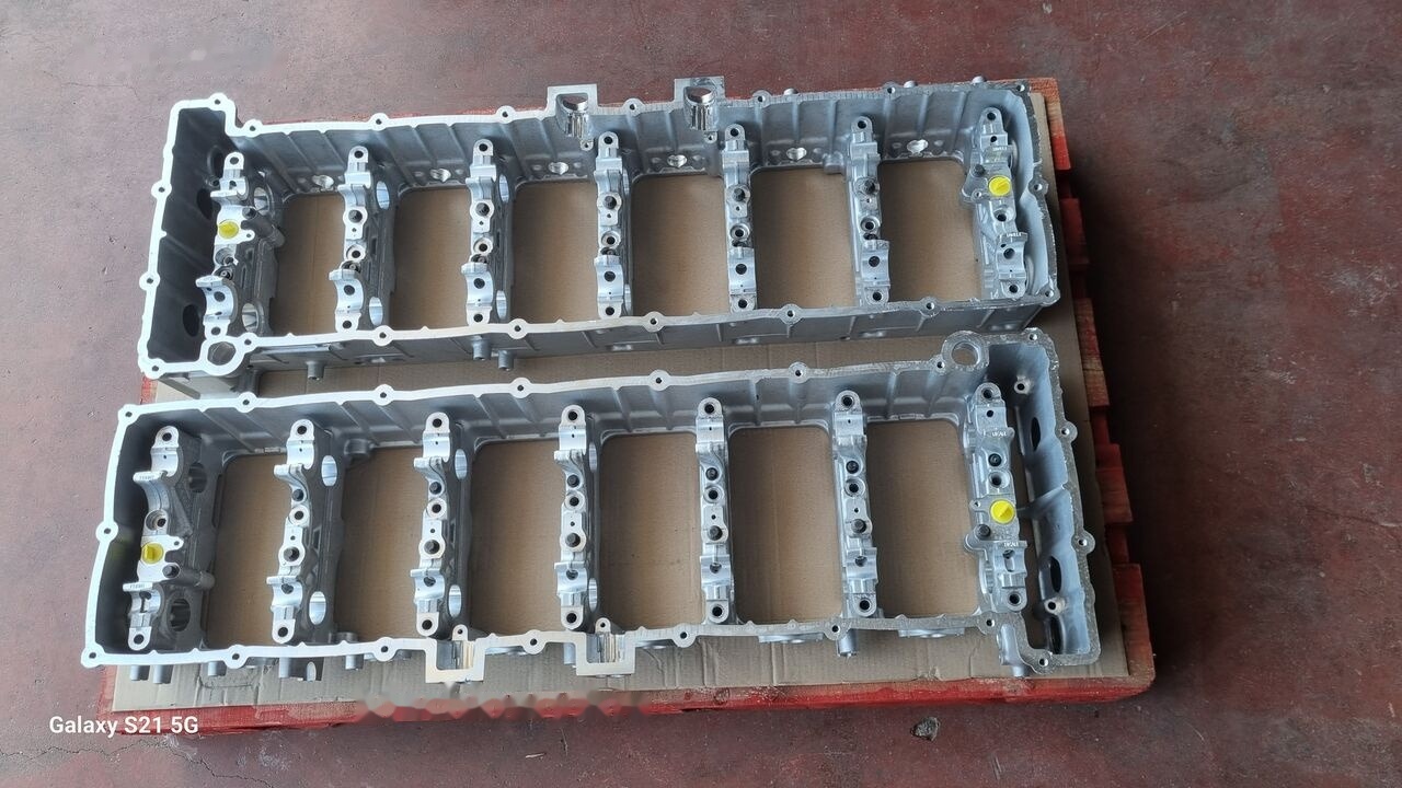 Mercedes-Benz CAMSHAFT HOUSING Mercedes-Benz ACTROS MP4 EURO 6 - المحرك و قطع الغيار - شاحنة: صور 5 Mercedes-Benz CAMSHAFT HOUSING Mercedes-Benz ACTROS MP4 EURO 6 - المحرك و قطع الغيار - شاحنة: صور 5