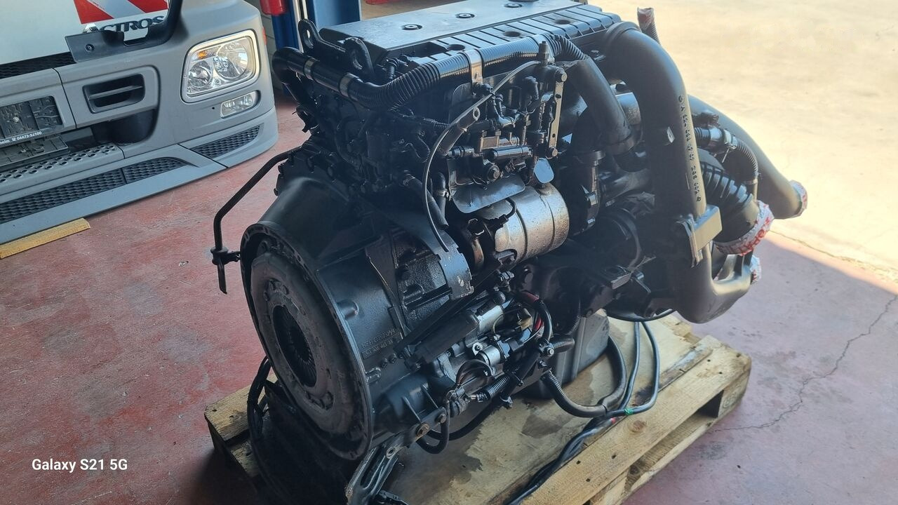 Mercedes-Benz MOTOR OM 924 LA EURO 5 OM 924 930 Mercedes-Benz ATEGO - المحرك - شاحنة: صور 2 Mercedes-Benz MOTOR OM 924 LA EURO 5 OM 924 930 Mercedes-Benz ATEGO - المحرك - شاحنة: صور 2