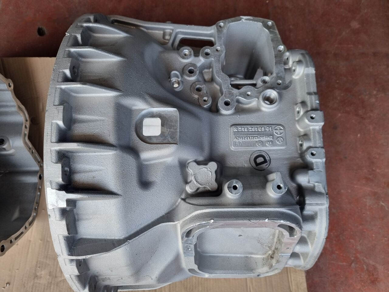 Mercedes-Benz TRANSMISSION HOUSING Mercedes-Benz ACTROS MP4 EURO 6 - علبة التروس - شاحنة: صور 2 Mercedes-Benz TRANSMISSION HOUSING Mercedes-Benz ACTROS MP4 EURO 6 - علبة التروس - شاحنة: صور 2