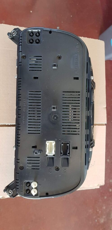 Mercedes-Benz instrumend panel Mercedes-Benz ACTROS MP2 - لوحة القيادة - شاحنة: صور 2 Mercedes-Benz instrumend panel Mercedes-Benz ACTROS MP2 - لوحة القيادة - شاحنة: صور 2