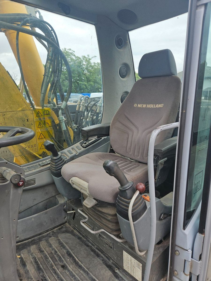 New Holland MH Plus 18t Mobilbagger - حفارة على عجلات: صور 5 New Holland MH Plus 18t Mobilbagger - حفارة على عجلات: صور 5
