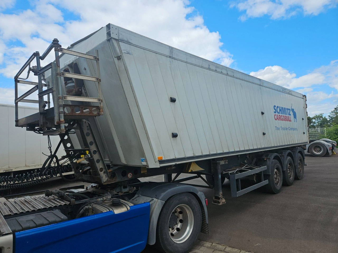 Schmitz Cargobull Getreide Alumulde 50m3 - قلابة نصف مقطورة: صور 1 Schmitz Cargobull Getreide Alumulde 50m3 - قلابة نصف مقطورة: صور 1