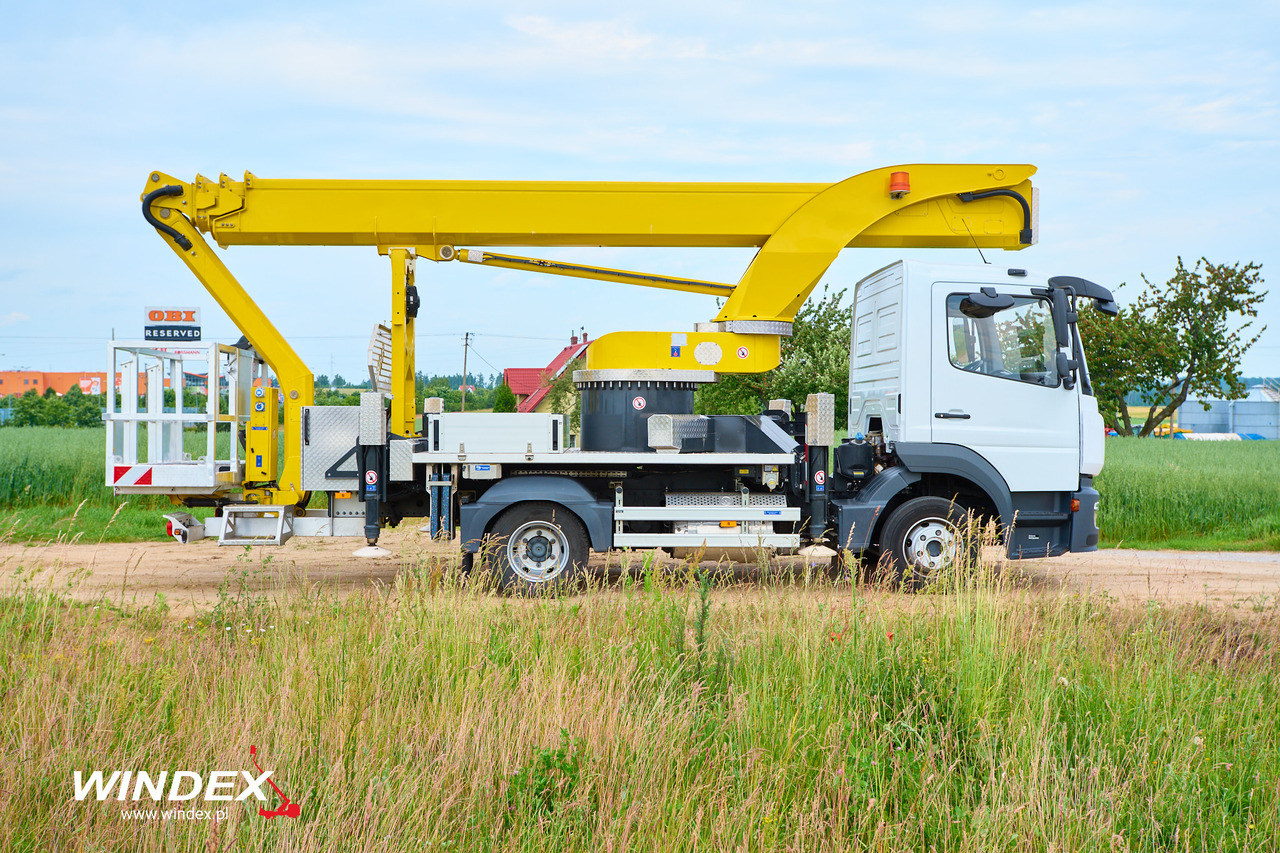 PALFINGER P 300 KS - آلات البناء: صور 2 PALFINGER P 300 KS - آلات البناء: صور 2