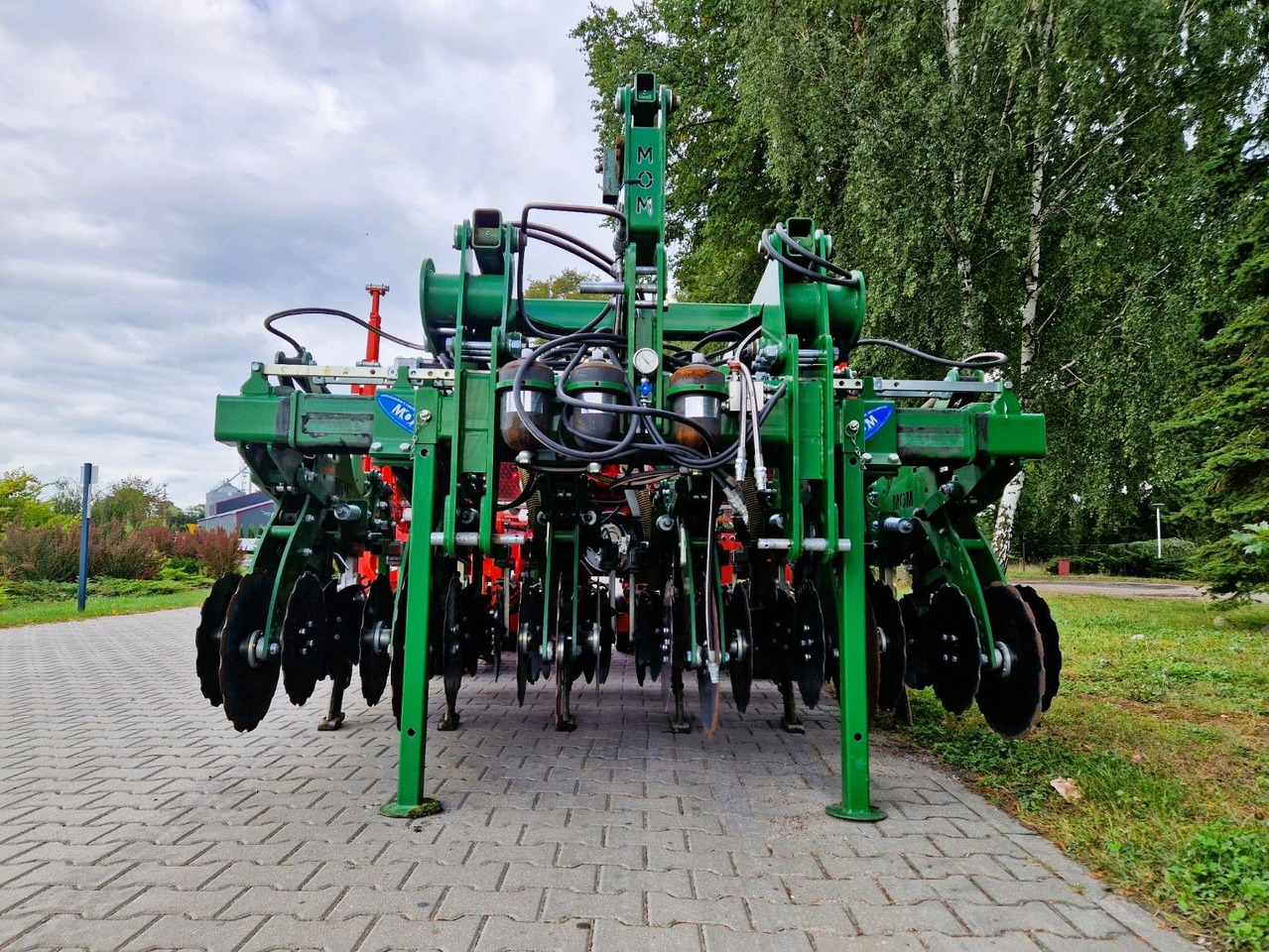 MASCHIO GASPARDO + Moretto MOM MAGA 6R + Strip Hawk - وضع البذور فى خطوط: صور 3 MASCHIO GASPARDO + Moretto MOM MAGA 6R + Strip Hawk - وضع البذور فى خطوط: صور 3