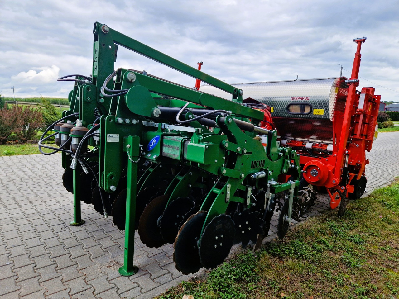 MASCHIO GASPARDO + Moretto MOM MAGA 6R + Strip Hawk - وضع البذور فى خطوط: صور 5 MASCHIO GASPARDO + Moretto MOM MAGA 6R + Strip Hawk - وضع البذور فى خطوط: صور 5