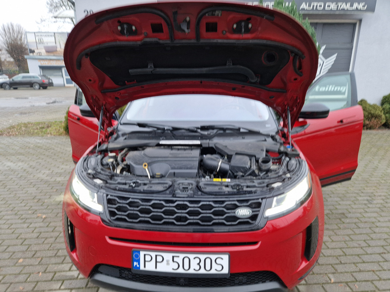 سيارة دفع رباعي Range Rover Evoque: صور 24 سيارة دفع رباعي Range Rover Evoque: صور 24