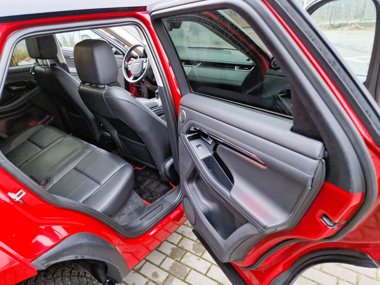 سيارة دفع رباعي Range Rover Evoque: صور 13 سيارة دفع رباعي Range Rover Evoque: صور 13