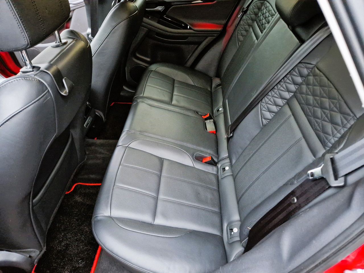 سيارة دفع رباعي Range Rover Evoque: صور 17 سيارة دفع رباعي Range Rover Evoque: صور 17