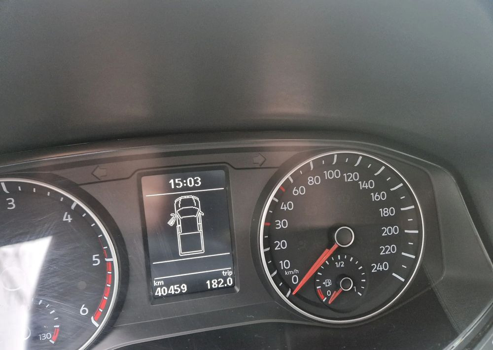 Volkswagen Amarok 3.0 V6 TDI 4Mot Dark Label - سيارة دفع رباعي: صور 5 Volkswagen Amarok 3.0 V6 TDI 4Mot Dark Label - سيارة دفع رباعي: صور 5