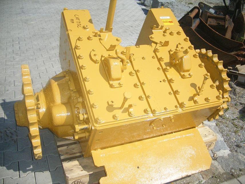 Caterpillar Planieraupe D 3 C/B - نقل الحركة - آلات البناء: صور 2 Caterpillar Planieraupe D 3 C/B - نقل الحركة - آلات البناء: صور 2