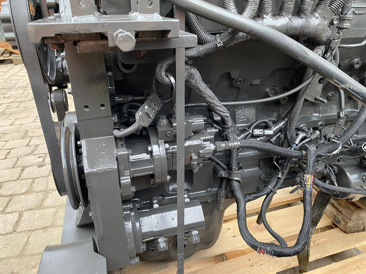 Cummins QSM 11 aus Doosan DL 500 - المحرك - آلات البناء: صور 5 Cummins QSM 11 aus Doosan DL 500 - المحرك - آلات البناء: صور 5