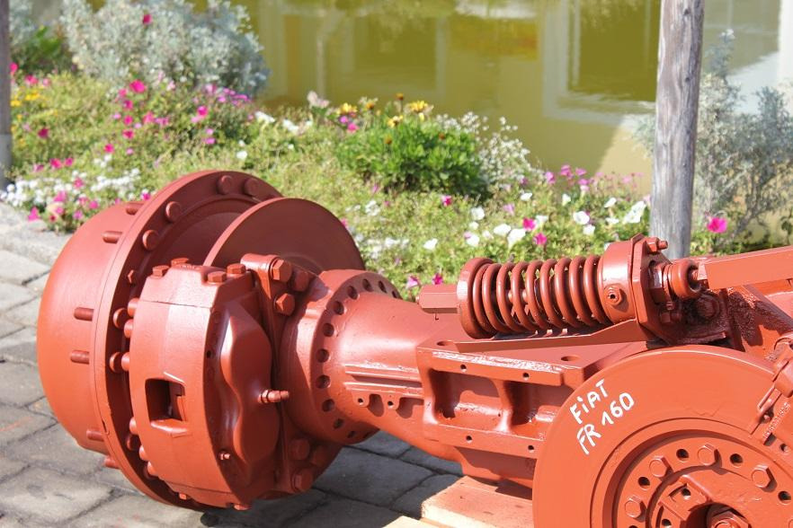 Fiat-Hitachi FR 160 - المحور و قطع الغيار - آلات البناء: صور 2 Fiat-Hitachi FR 160 - المحور و قطع الغيار - آلات البناء: صور 2