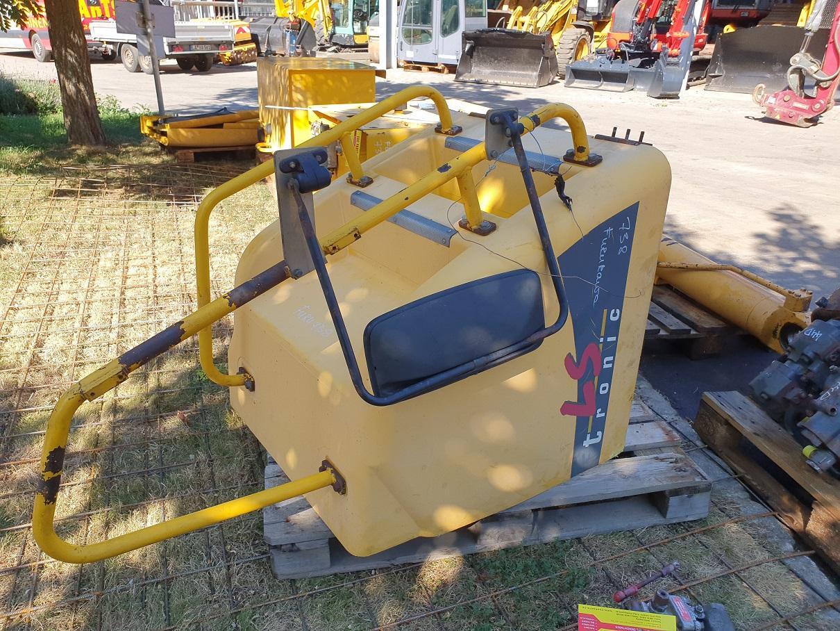 Furukawa 738 LS - هيكل السيارة الخارجية - حفارات زحافة: صور 5 Furukawa 738 LS - هيكل السيارة الخارجية - حفارات زحافة: صور 5