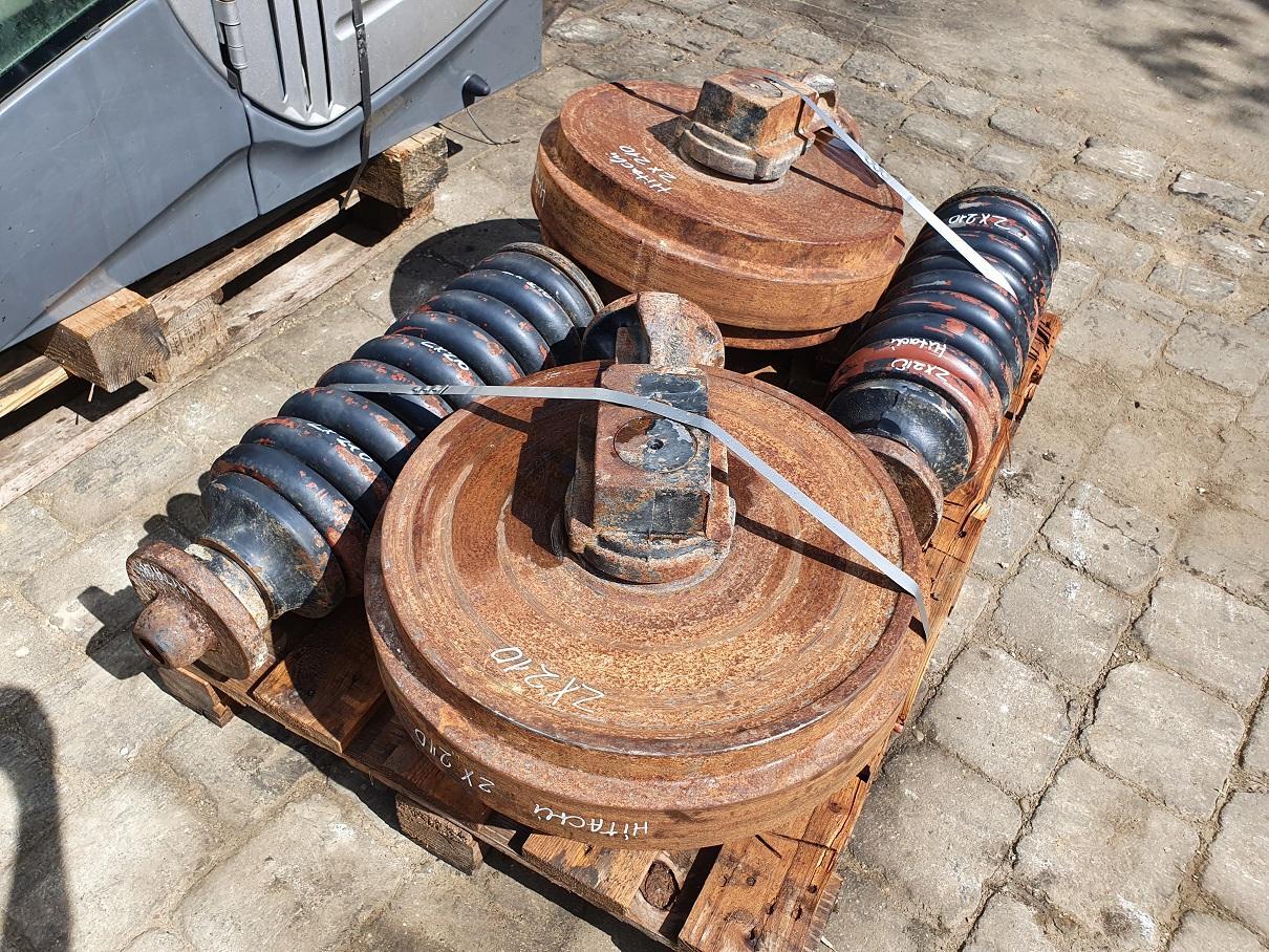 Hitachi ZX 210 LCN 3 - أجزاء الهيكل السفلي - آلات البناء: صور 4 Hitachi ZX 210 LCN 3 - أجزاء الهيكل السفلي - آلات البناء: صور 4