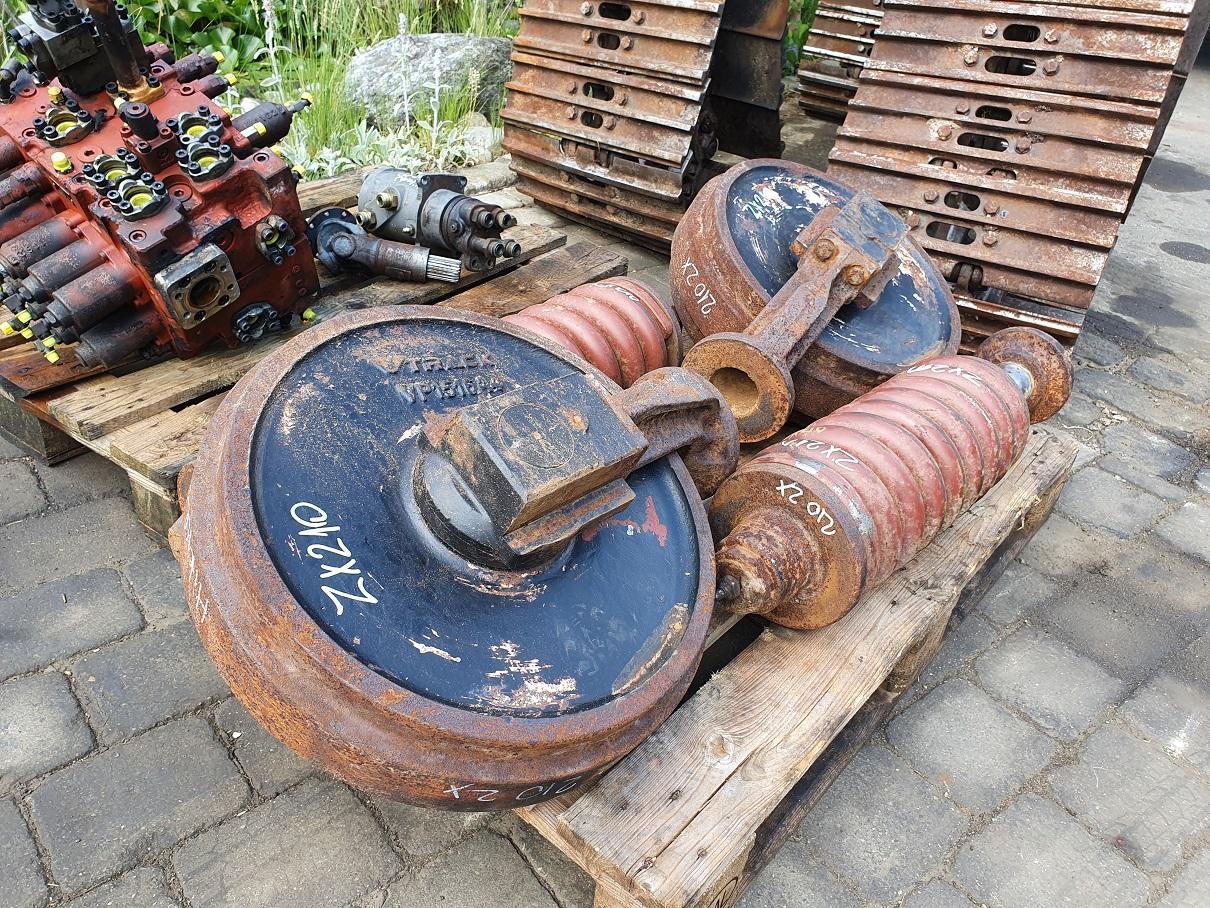 Hitachi ZX 210 - أجزاء الهيكل السفلي - حفارة: صور 3 Hitachi ZX 210 - أجزاء الهيكل السفلي - حفارة: صور 3