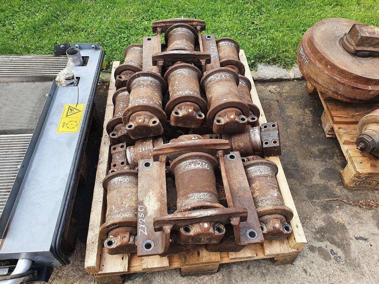 Hitachi ZX 250 LC N 3 - المسار الأسطوانة - حفارات زحافة: صور 4 Hitachi ZX 250 LC N 3 - المسار الأسطوانة - حفارات زحافة: صور 4