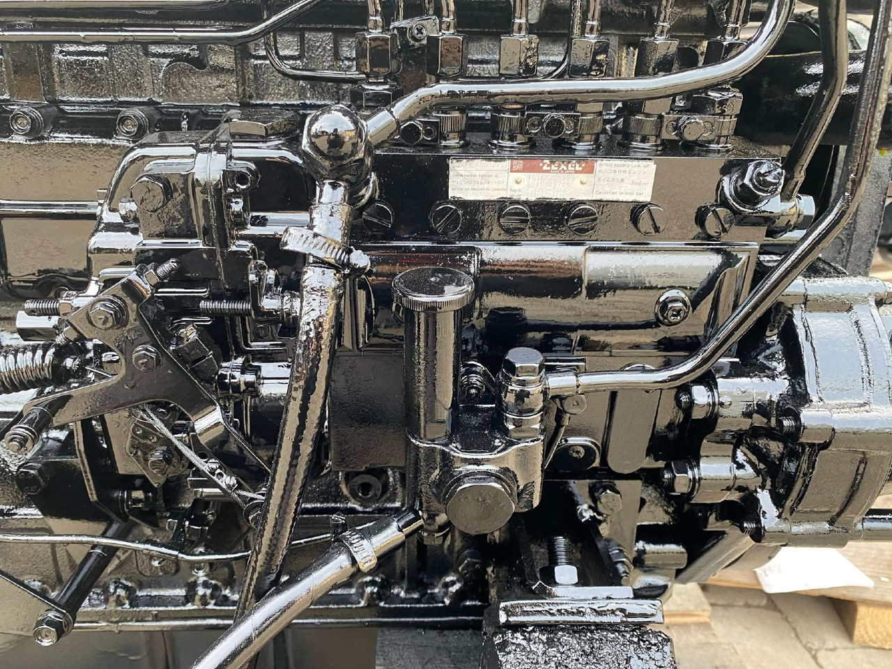 Isuzu AA6BG1T aus ZX 225 - المحرك - آلات البناء: صور 5 Isuzu AA6BG1T aus ZX 225 - المحرك - آلات البناء: صور 5