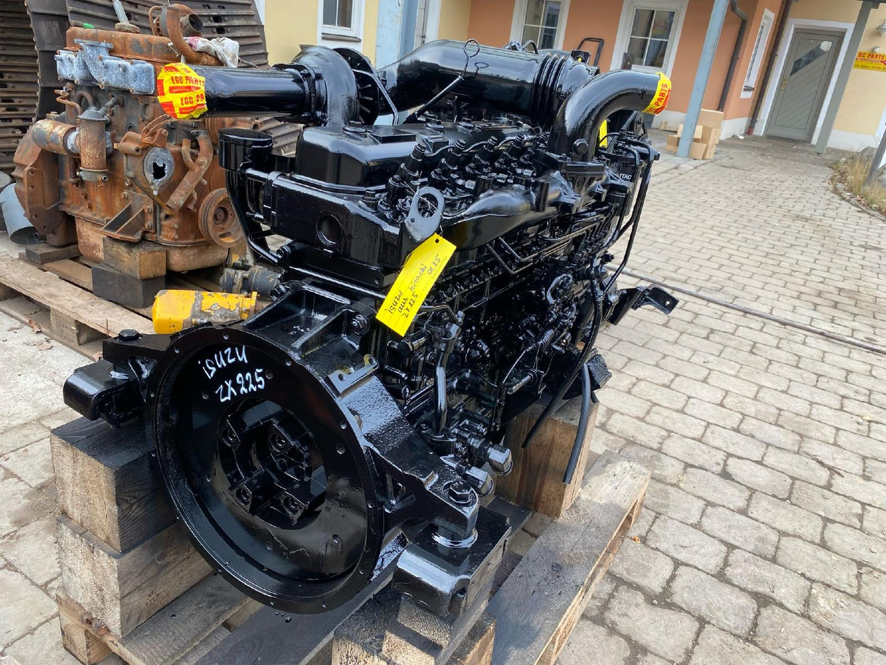 Isuzu AA6BG1T aus ZX 225 - المحرك - آلات البناء: صور 2 Isuzu AA6BG1T aus ZX 225 - المحرك - آلات البناء: صور 2