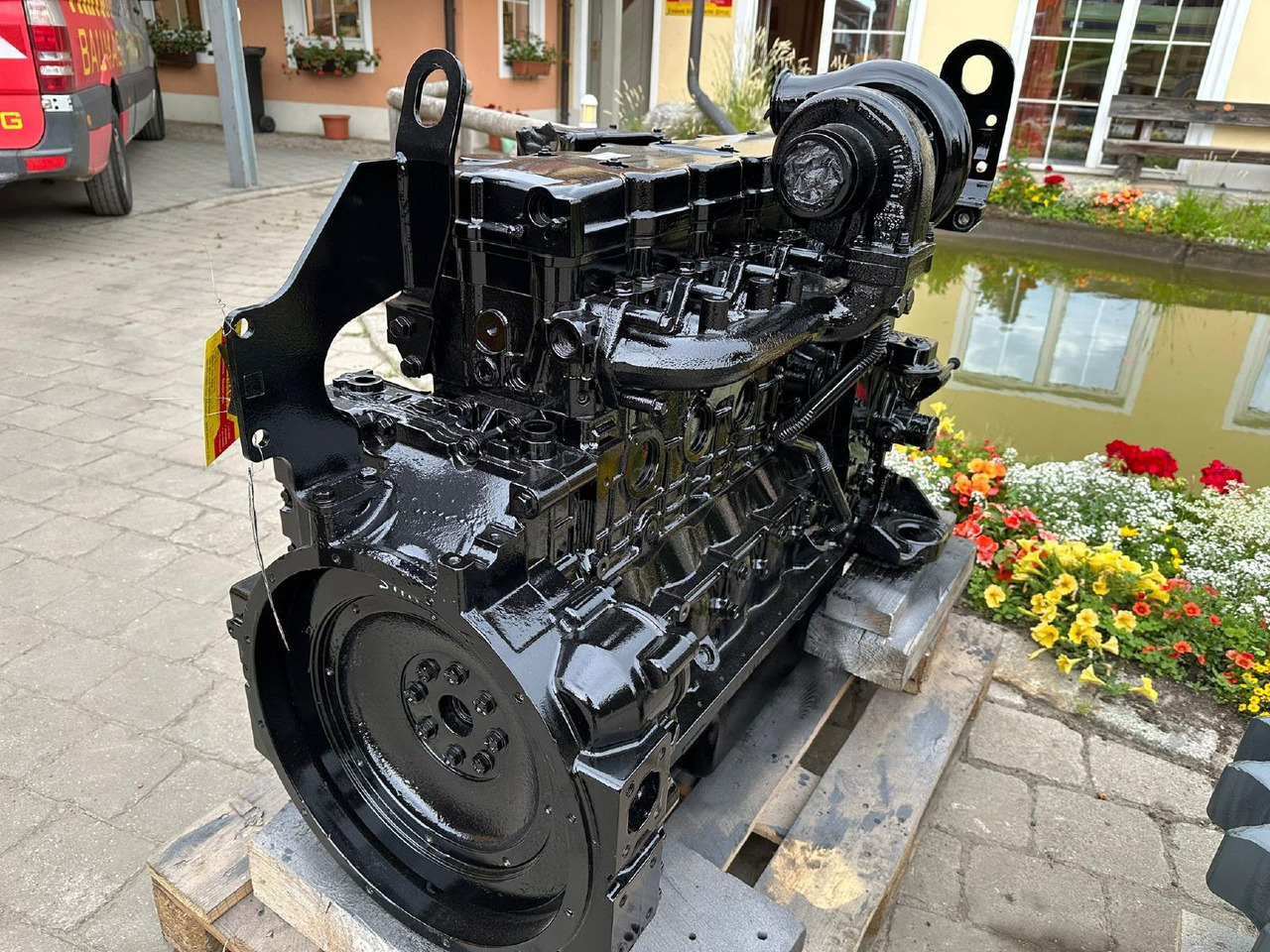 Komatsu SAA6D107-E1 n ü aus D51 - المحرك - آلات البناء: صور 1 Komatsu SAA6D107-E1 n ü aus D51 - المحرك - آلات البناء: صور 1