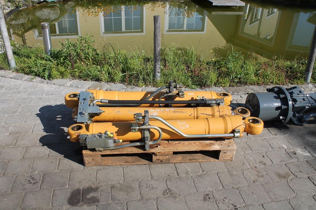 Liebherr A 900 C LIT - الاسطوانة الهيدروليكية - آلات البناء: صور 1 Liebherr A 900 C LIT - الاسطوانة الهيدروليكية - آلات البناء: صور 1