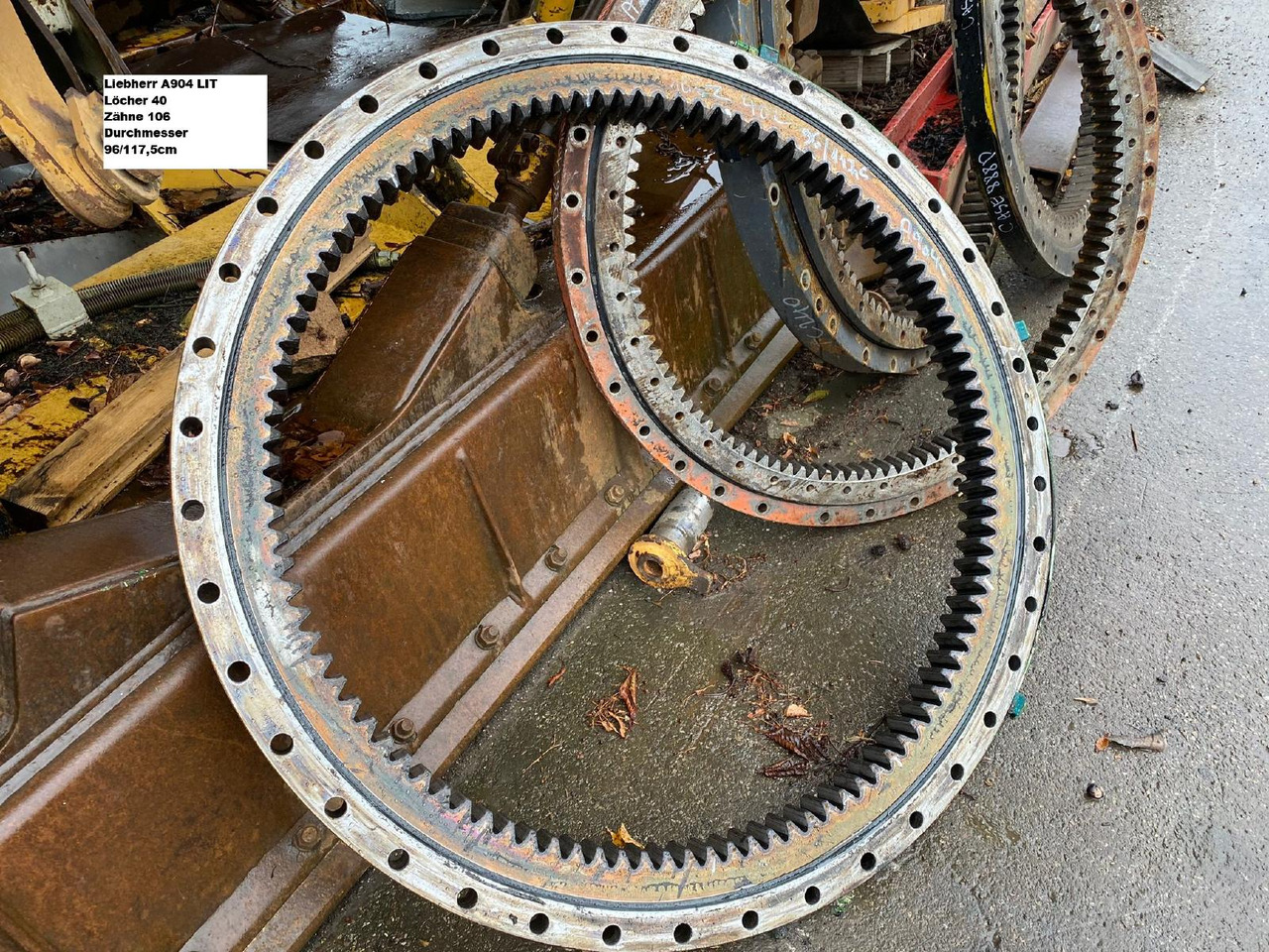 Liebherr A904 LIT - حلقة الدوران - آلات البناء: صور 1 Liebherr A904 LIT - حلقة الدوران - آلات البناء: صور 1