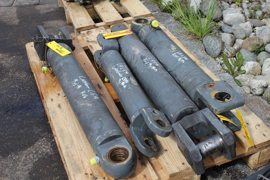 Liebherr L514 - الاسطوانة الهيدروليكية - آلات البناء: صور 4 Liebherr L514 - الاسطوانة الهيدروليكية - آلات البناء: صور 4