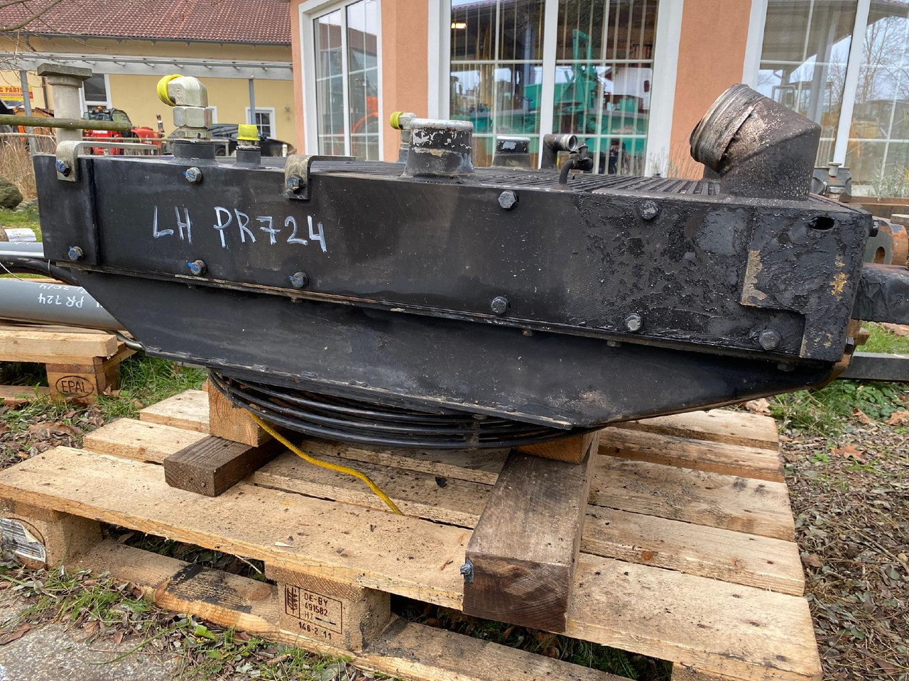 Liebherr PR 724 - نظام التبريد - آلات البناء: صور 3 Liebherr PR 724 - نظام التبريد - آلات البناء: صور 3