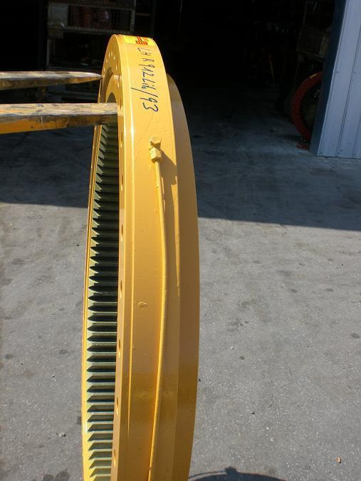 Liebherr R 912 LC Litronik - حلقة الدوران - آلات البناء: صور 2 Liebherr R 912 LC Litronik - حلقة الدوران - آلات البناء: صور 2