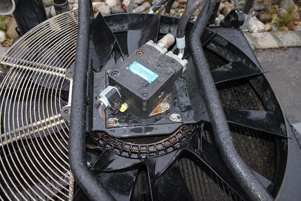 Liebherr R 914 C - نظام التبريد - آلات البناء: صور 3 Liebherr R 914 C - نظام التبريد - آلات البناء: صور 3