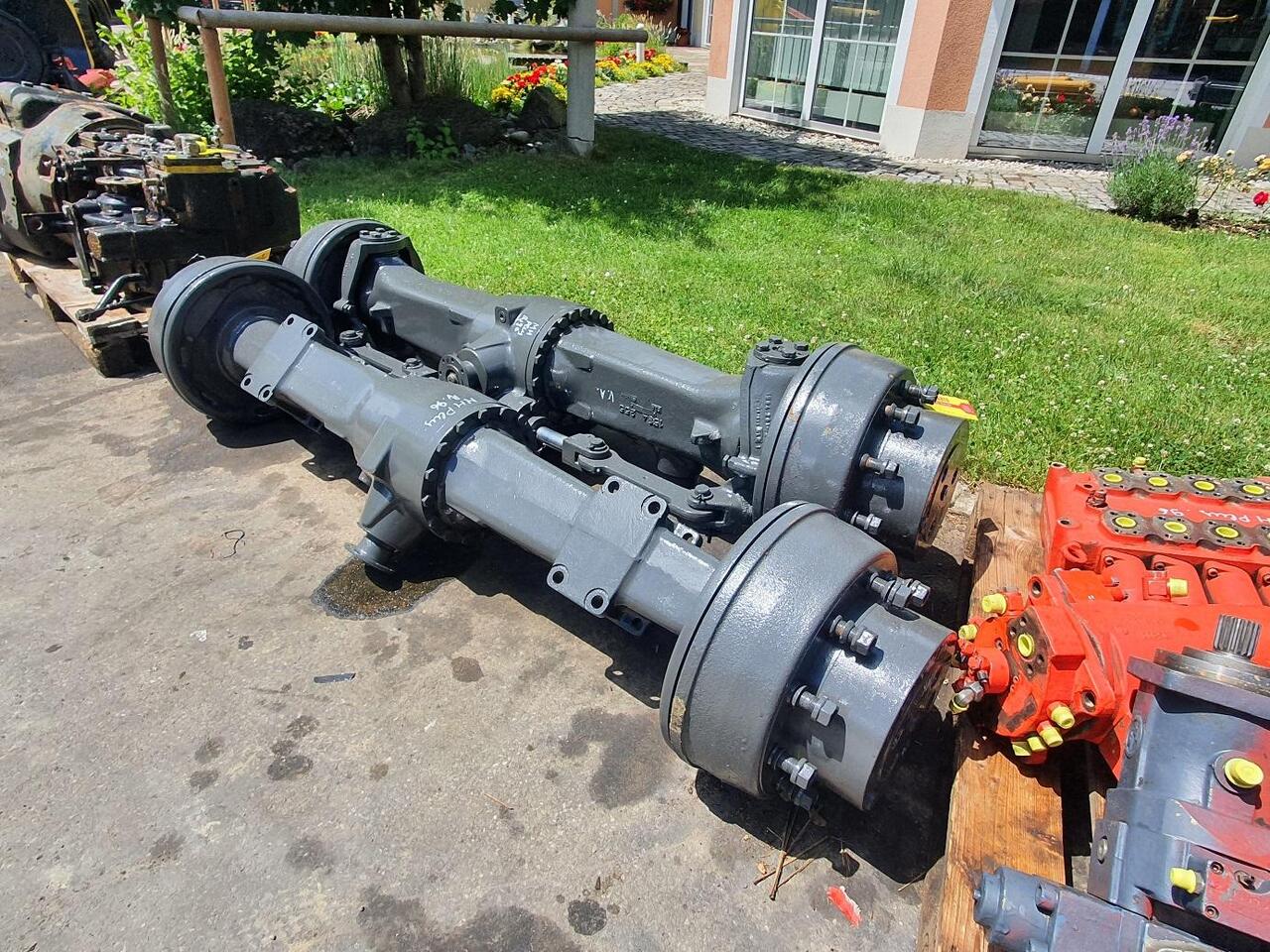 O&K MH Plus - المحور و قطع الغيار - حفارة: صور 1 O&K MH Plus - المحور و قطع الغيار - حفارة: صور 1