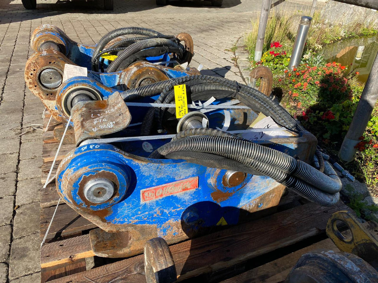 Oilquick Liebherr R 924 - وصلة الربط للمعدات المعلقة - آلات البناء: صور 1 Oilquick Liebherr R 924 - وصلة الربط للمعدات المعلقة - آلات البناء: صور 1