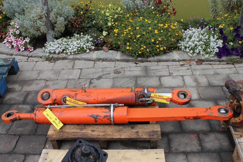 Schaeff SKL 831 - الاسطوانة الهيدروليكية - آلات البناء: صور 2 Schaeff SKL 831 - الاسطوانة الهيدروليكية - آلات البناء: صور 2