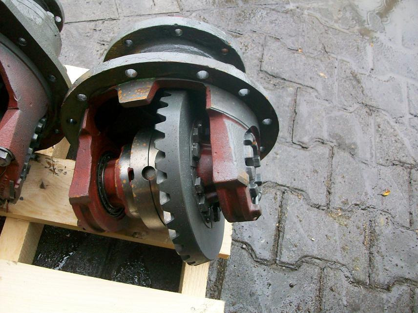 Schaeff SKL - المحور و قطع الغيار - آلات البناء: صور 5 Schaeff SKL - المحور و قطع الغيار - آلات البناء: صور 5