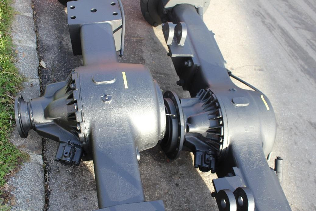 Valmet 901 - المحور و قطع الغيار - آلات البناء: صور 2 Valmet 901 - المحور و قطع الغيار - آلات البناء: صور 2