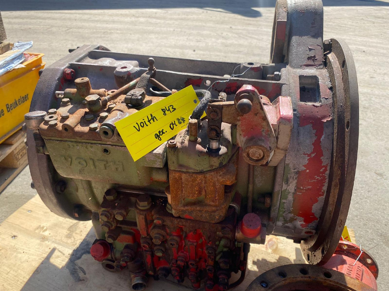 Voith 843 - نقل الحركة - آلات البناء: صور 1 Voith 843 - نقل الحركة - آلات البناء: صور 1