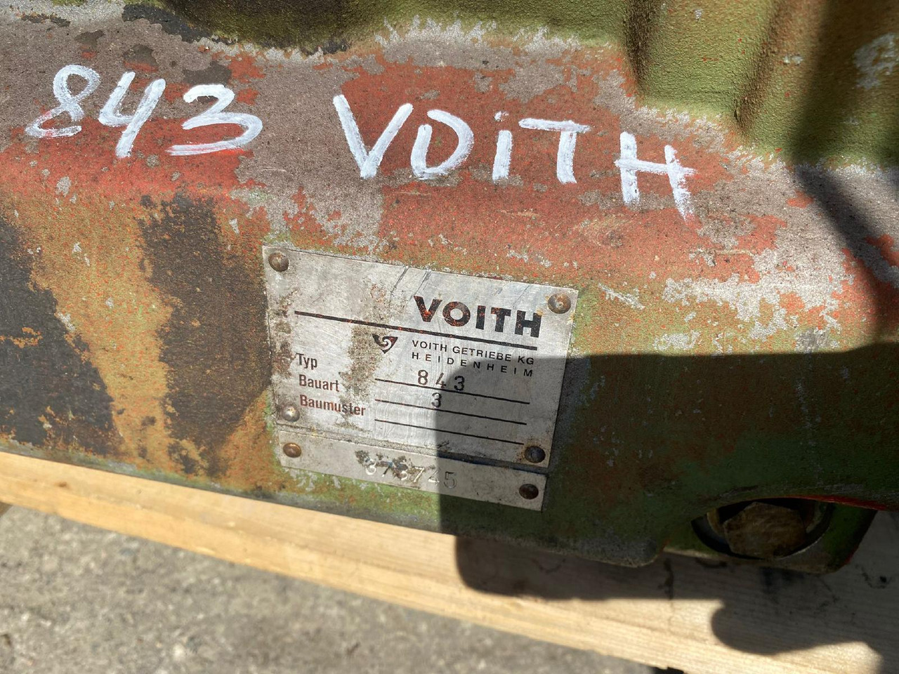 Voith 843 - نقل الحركة - آلات البناء: صور 3 Voith 843 - نقل الحركة - آلات البناء: صور 3