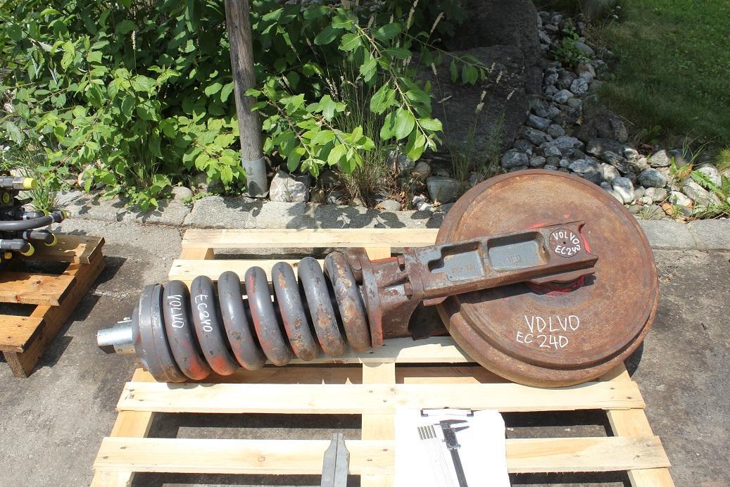 Volvo EC 240 B NLC - أجزاء الهيكل السفلي - آلات البناء: صور 4 Volvo EC 240 B NLC - أجزاء الهيكل السفلي - آلات البناء: صور 4