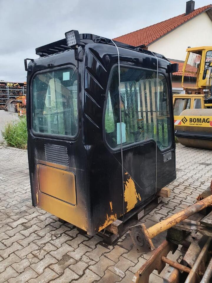 Volvo EC 240 BNLC - الكبائن - آلات البناء: صور 5 Volvo EC 240 BNLC - الكبائن - آلات البناء: صور 5