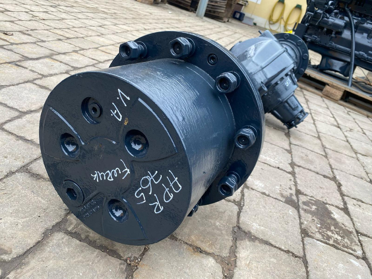 ZF AP R765 aus 320E Furukawa - المحور و قطع الغيار - آلات البناء: صور 2 ZF AP R765 aus 320E Furukawa - المحور و قطع الغيار - آلات البناء: صور 2