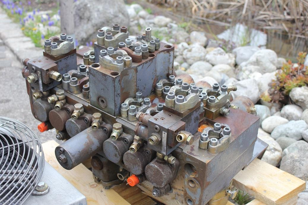 Zeppelin ZM 19 - صمامات هيدروليكية - آلات البناء: صور 4 Zeppelin ZM 19 - صمامات هيدروليكية - آلات البناء: صور 4