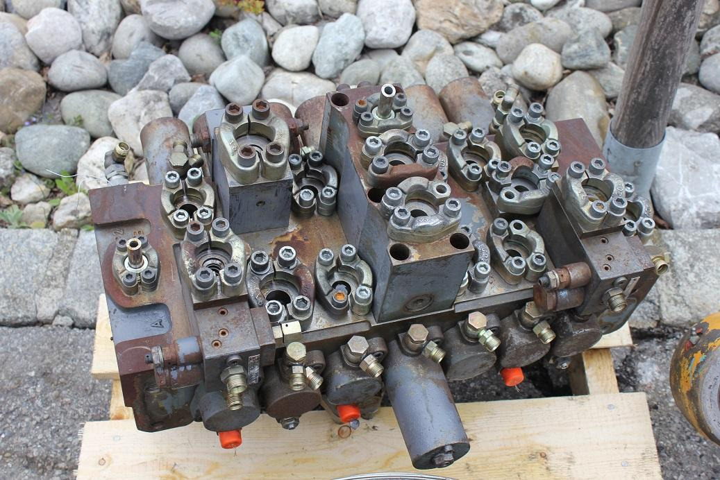 Zeppelin ZM 19 - صمامات هيدروليكية - آلات البناء: صور 2 Zeppelin ZM 19 - صمامات هيدروليكية - آلات البناء: صور 2