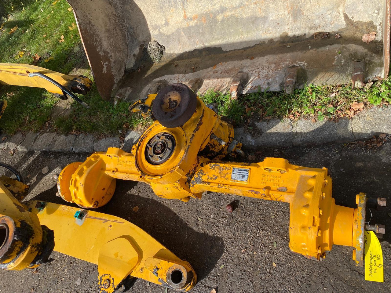 Zettelmeyer ZL 601 B ZF AV 225 - المحور و قطع الغيار - آلات البناء: صور 1 Zettelmeyer ZL 601 B ZF AV 225 - المحور و قطع الغيار - آلات البناء: صور 1