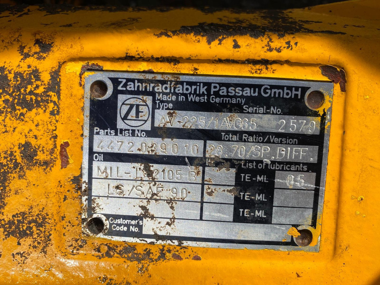 Zettelmeyer ZL 601 B ZF AV 225 - المحور و قطع الغيار - آلات البناء: صور 4 Zettelmeyer ZL 601 B ZF AV 225 - المحور و قطع الغيار - آلات البناء: صور 4