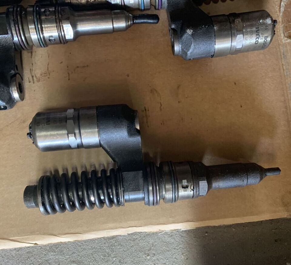 Bosch 0414701006 IVECO Stralis Euro 3,4 New Holland, Case - حاقن - شاحنة: صور 3 Bosch 0414701006 IVECO Stralis Euro 3,4 New Holland, Case - حاقن - شاحنة: صور 3