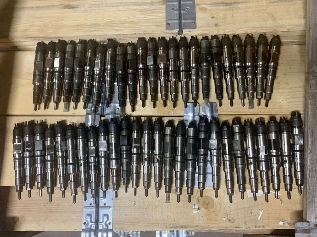 Bosch 0445120420 MAN TGX-S truck - حاقن - شاحنة: صور 1 Bosch 0445120420 MAN TGX-S truck - حاقن - شاحنة: صور 1