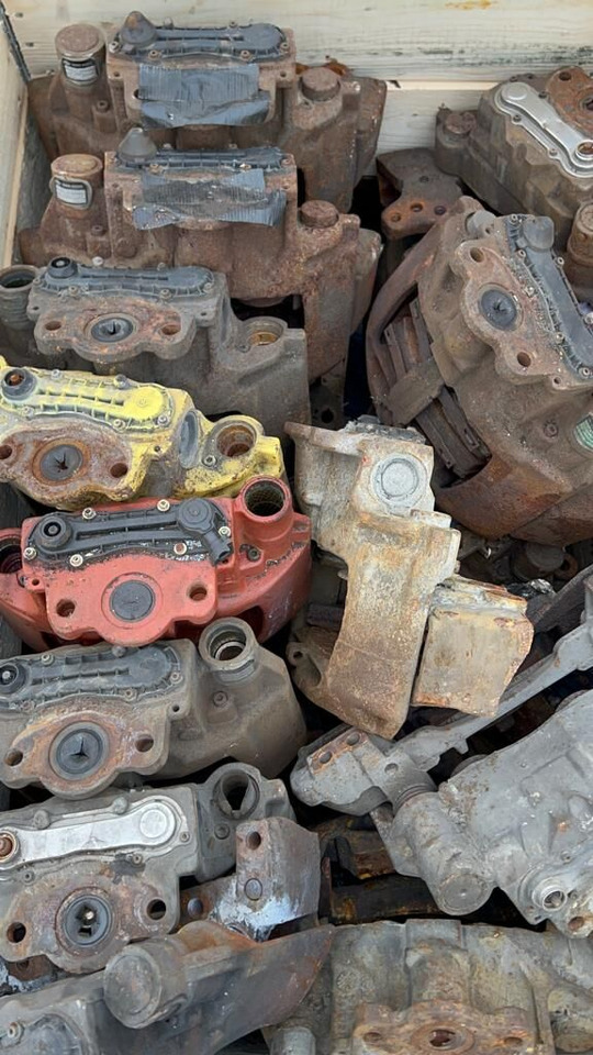 DAF SN7 / SB7 XF CF 105, 95,106 K001479 / SN7138 DAF - السرج - شاحنة: صور 2 DAF SN7 / SB7 XF CF 105, 95,106 K001479 / SN7138 DAF - السرج - شاحنة: صور 2
